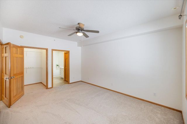 13930 54th Avenue N 1, Plymouth, MN 55446