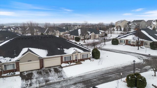 13930 54th Avenue N 1, Plymouth, MN 55446