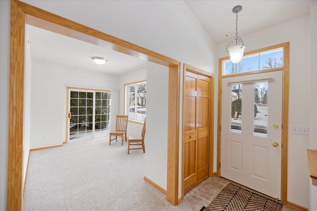 13930 54th Avenue N 1, Plymouth, MN 55446