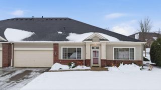 13930 54th Avenue N 1, Plymouth, MN 55446