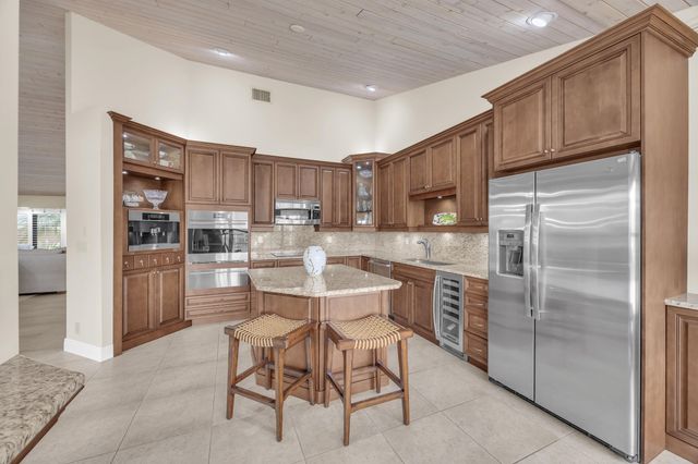 9067 SE Star Island Way, Hobe Sound, FL 33455