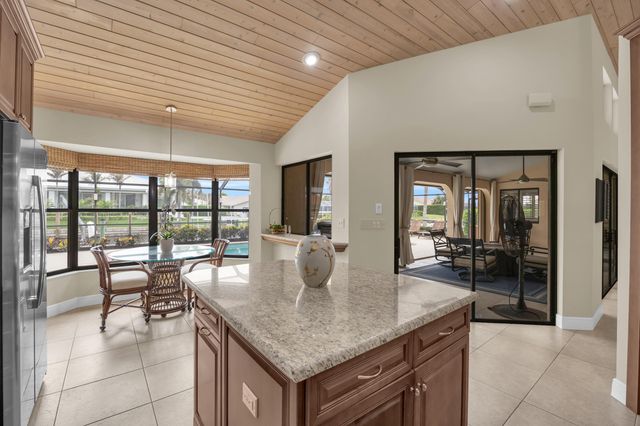 9067 SE Star Island Way, Hobe Sound, FL 33455
