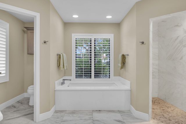 9067 SE Star Island Way, Hobe Sound, FL 33455