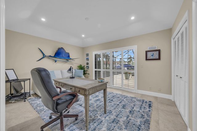 9067 SE Star Island Way, Hobe Sound, FL 33455