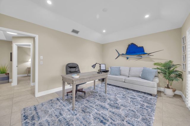 9067 SE Star Island Way, Hobe Sound, FL 33455
