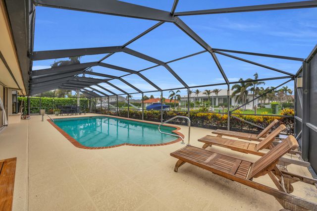 9067 SE Star Island Way, Hobe Sound, FL 33455