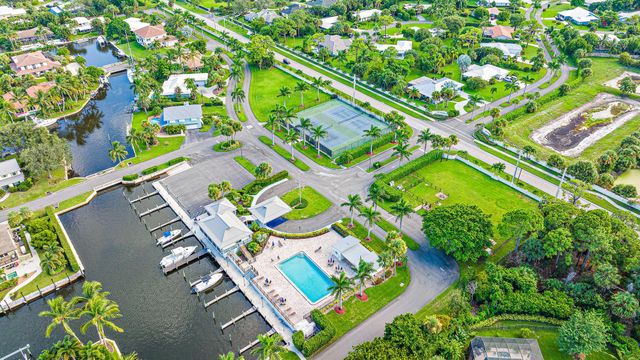 9067 SE Star Island Way, Hobe Sound, FL 33455