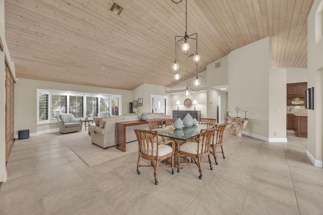 9067 SE Star Island Way, Hobe Sound, FL 33455