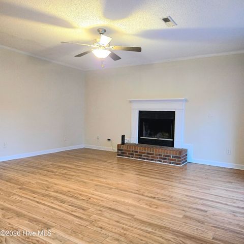 2700 Thackery Road 31, Greenville, NC 27858