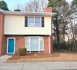 2700 Thackery Road 31, Greenville, NC 27858