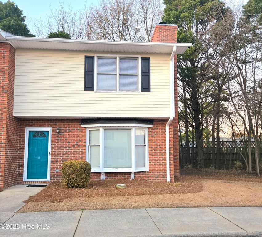2700 Thackery Road 31, Greenville, NC 27858