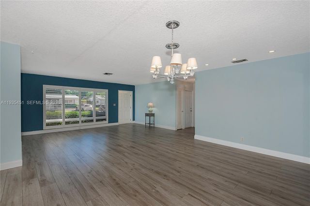 1551 SE 24th Ave, Pompano Beach, FL 33062