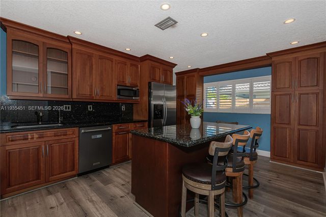 1551 SE 24th Ave, Pompano Beach, FL 33062