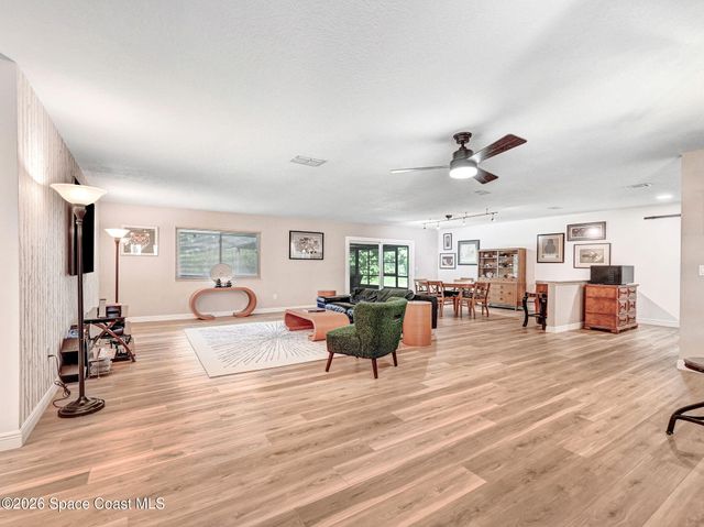 1343 Cherry Hills Road NE, Palm Bay, FL 32905