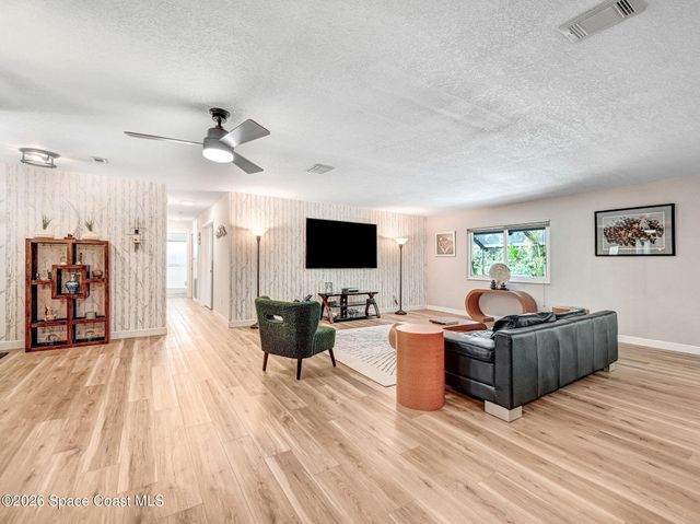 1343 Cherry Hills Road NE, Palm Bay, FL 32905