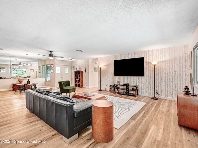 1343 Cherry Hills Road NE, Palm Bay, FL 32905