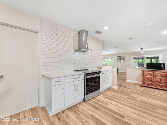 1343 Cherry Hills Road NE, Palm Bay, FL 32905