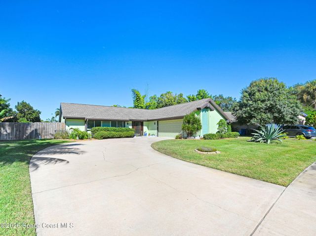 1343 Cherry Hills Road NE, Palm Bay, FL 32905