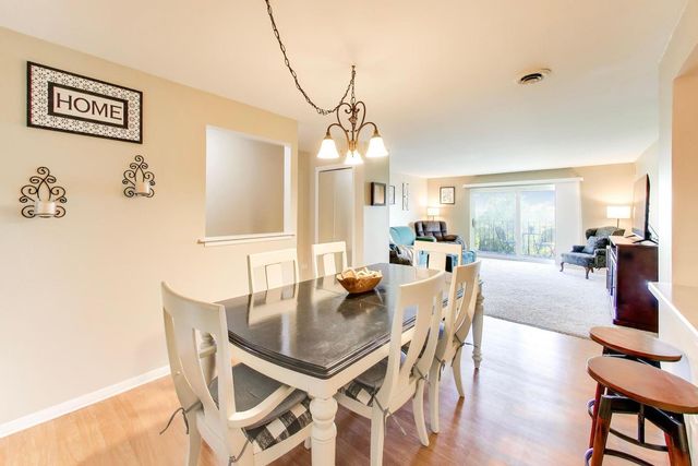 5840 W 104th Street 415, Oak Lawn, IL 60453