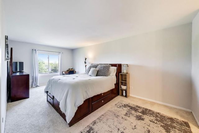 5840 W 104th Street 415, Oak Lawn, IL 60453