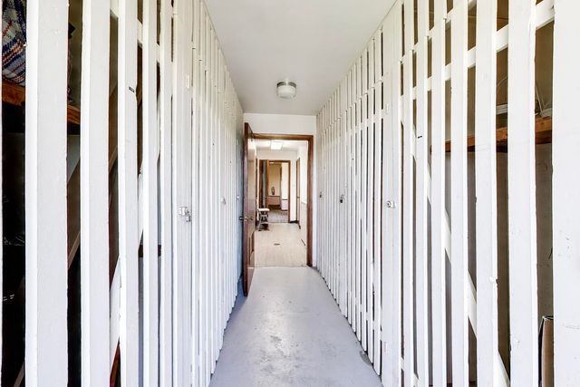 5840 W 104th Street 415, Oak Lawn, IL 60453