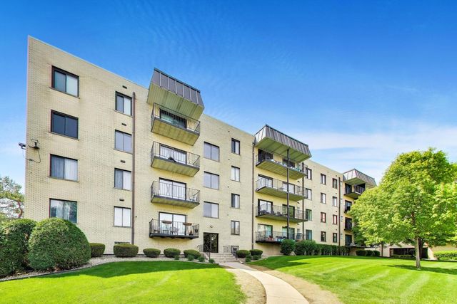 5840 W 104th Street 415, Oak Lawn, IL 60453