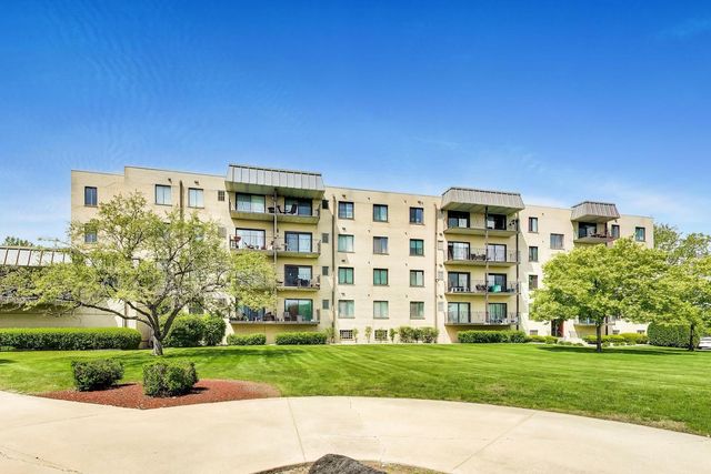 5840 W 104th Street 415, Oak Lawn, IL 60453