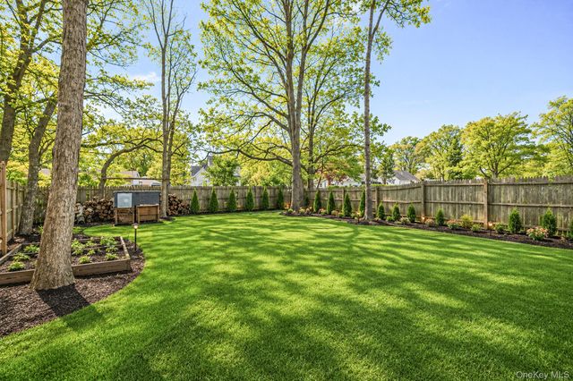 332 Commack Road, Shirley, NY 11967