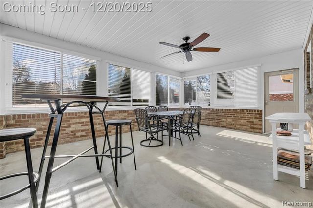 518 Charing Cross Drive, Grand Blanc, MI 48439