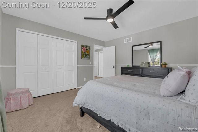 518 Charing Cross Drive, Grand Blanc, MI 48439