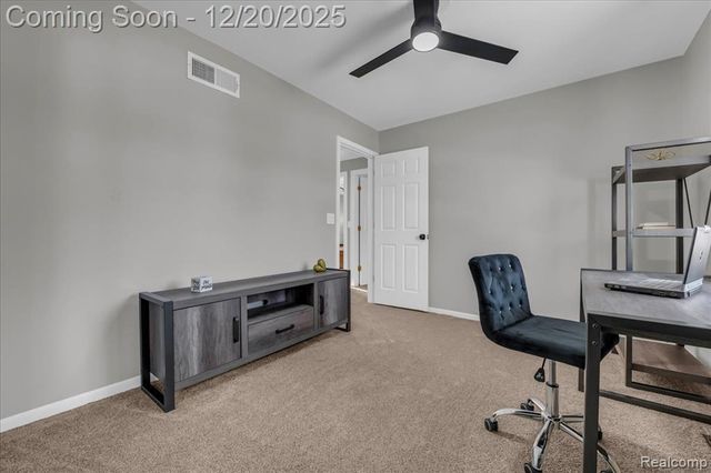 518 Charing Cross Drive, Grand Blanc, MI 48439