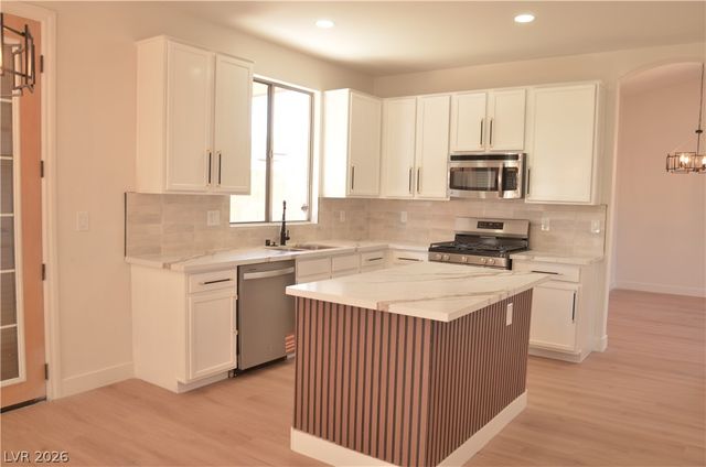 4517 Rockpine Drive, North Las Vegas, NV 89081