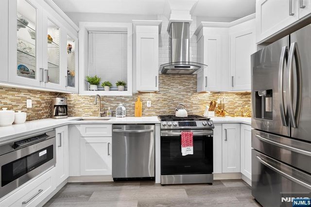 128 Sherman Place, Jersey City, NJ 07307