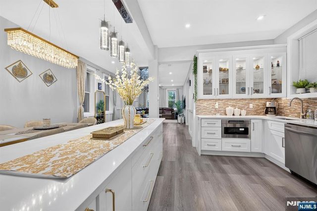 128 Sherman Place, Jersey City, NJ 07307