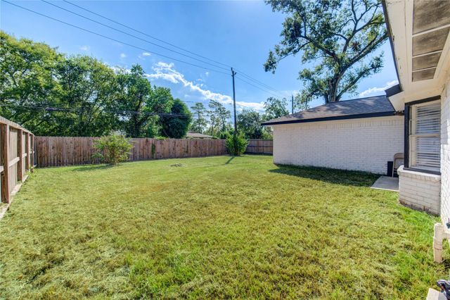 7838 Royalwood Drive, Houston, TX 77049