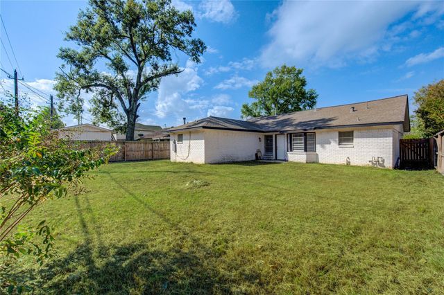 7838 Royalwood Drive, Houston, TX 77049