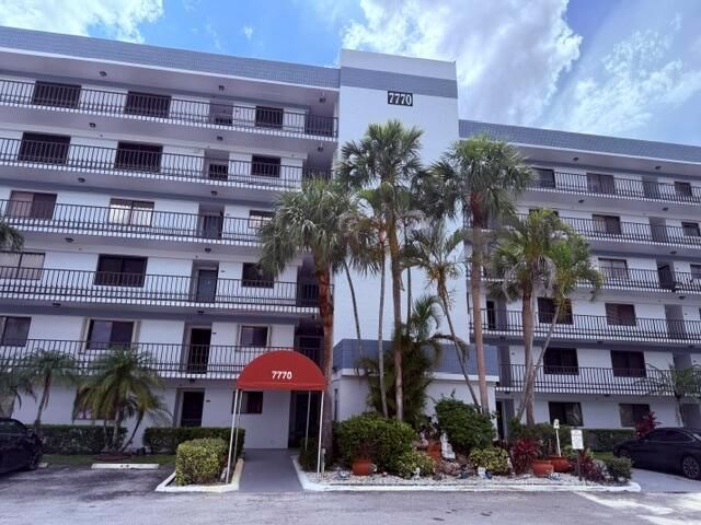 7770 Tahiti Lane 405, Lake Worth, FL 33467