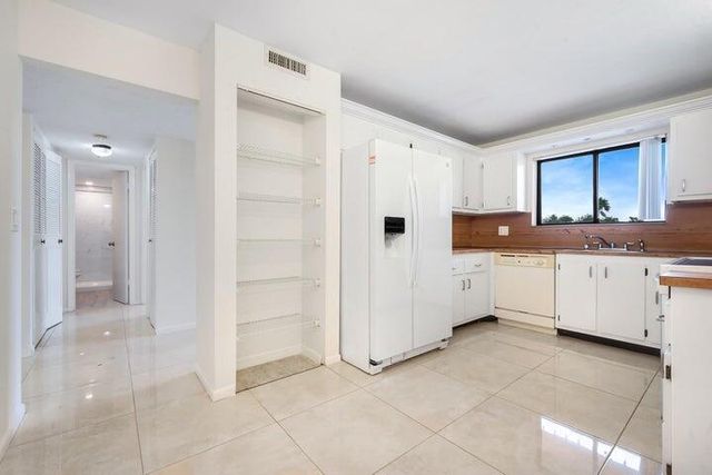 7770 Tahiti Lane 405, Lake Worth, FL 33467