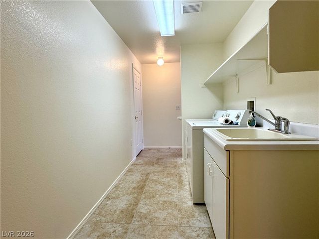 820 Sunrise Peak Lane 203, Las Vegas, NV 89144