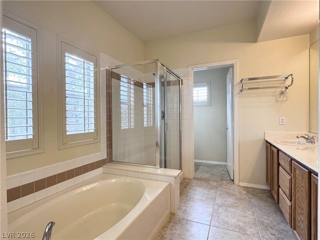 820 Sunrise Peak Lane 203, Las Vegas, NV 89144