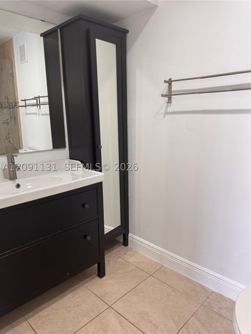 7075 NW 173rd Dr 1406, Hialeah, FL 33015