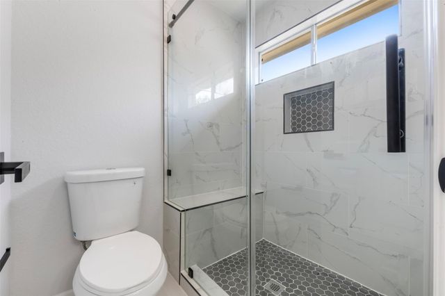 1202 Ivory Meadow Lane, Sugar Land, TX 77479