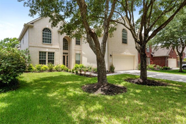 1202 Ivory Meadow Lane, Sugar Land, TX 77479