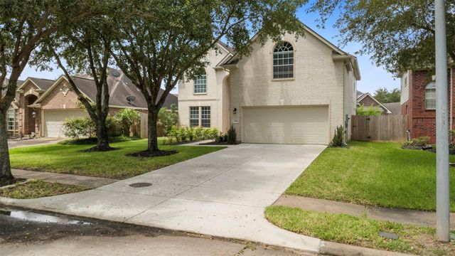 1202 Ivory Meadow Lane, Sugar Land, TX 77479