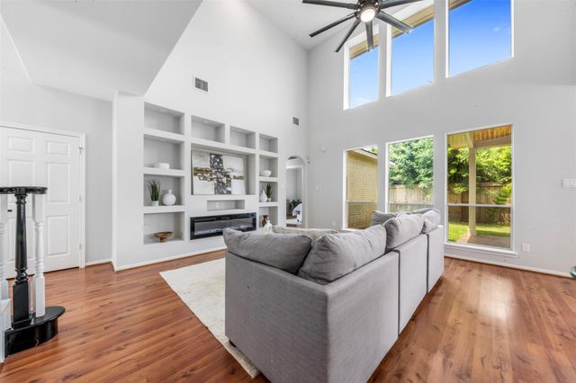 1202 Ivory Meadow Lane, Sugar Land, TX 77479