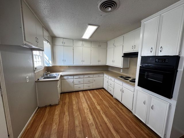 3719 25th Street, Lubbock, TX 79410