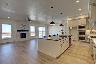 426 E Jarvis St, Meridian, ID 83642