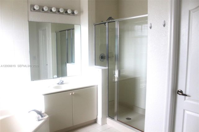 11375 NW 77th Ln 11375, Doral, FL 33178