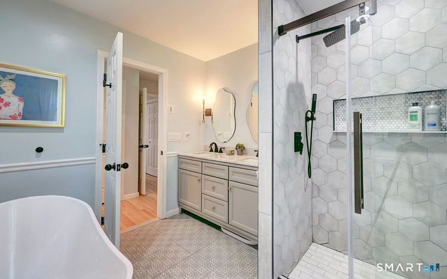 9 Canterbury Road 9, Hamden, CT 06514