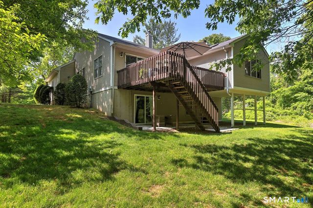 9 Canterbury Road 9, Hamden, CT 06514